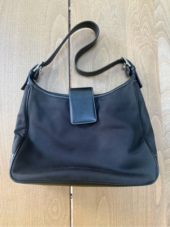Coach Handbags - Vintage Coach 7701 Classic Black Women's Shoulder Bag